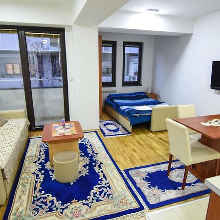 Stevi Apartment Скопье Экстерьер фото